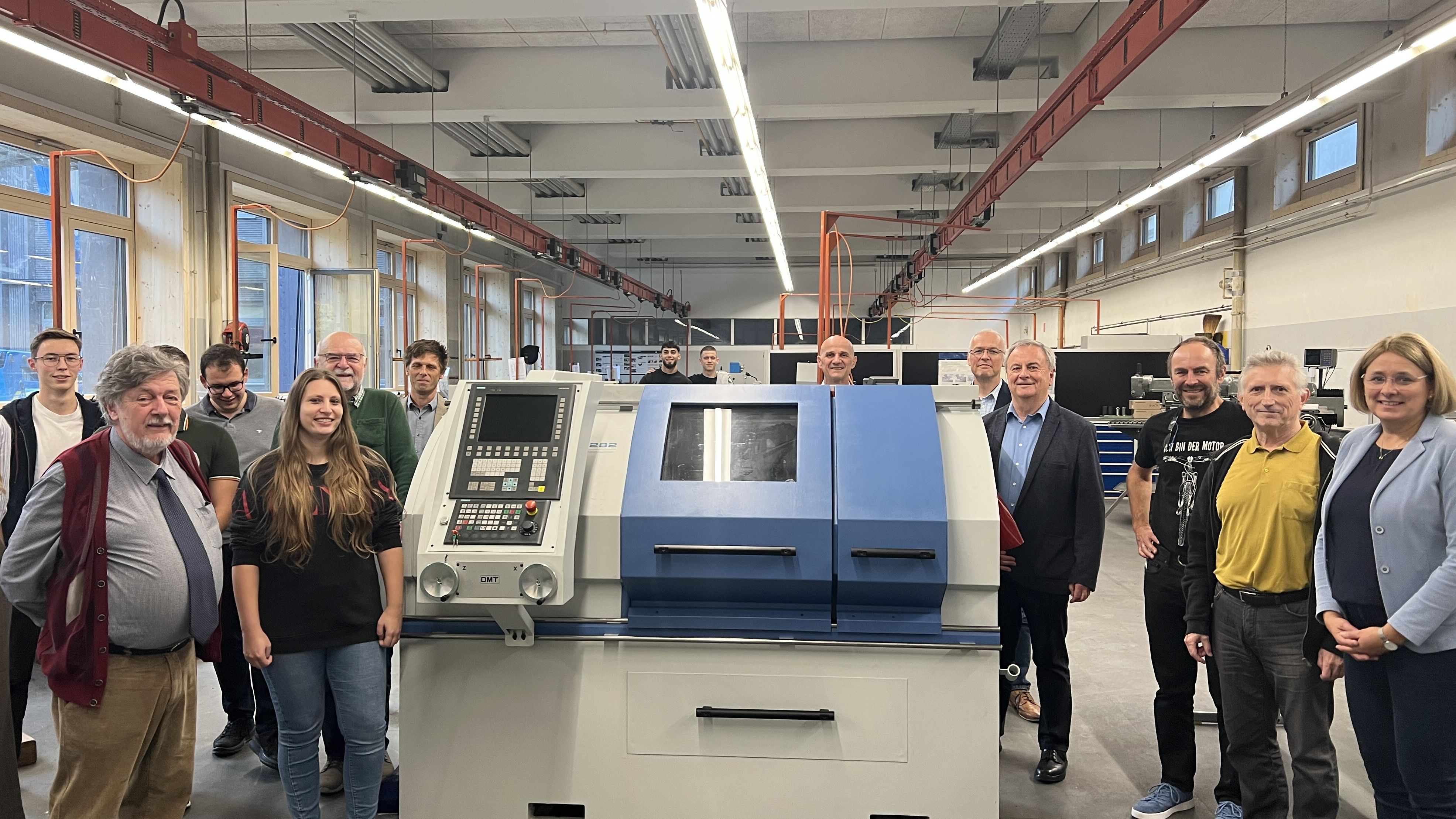 zyklengesteuerte Drehmaschine